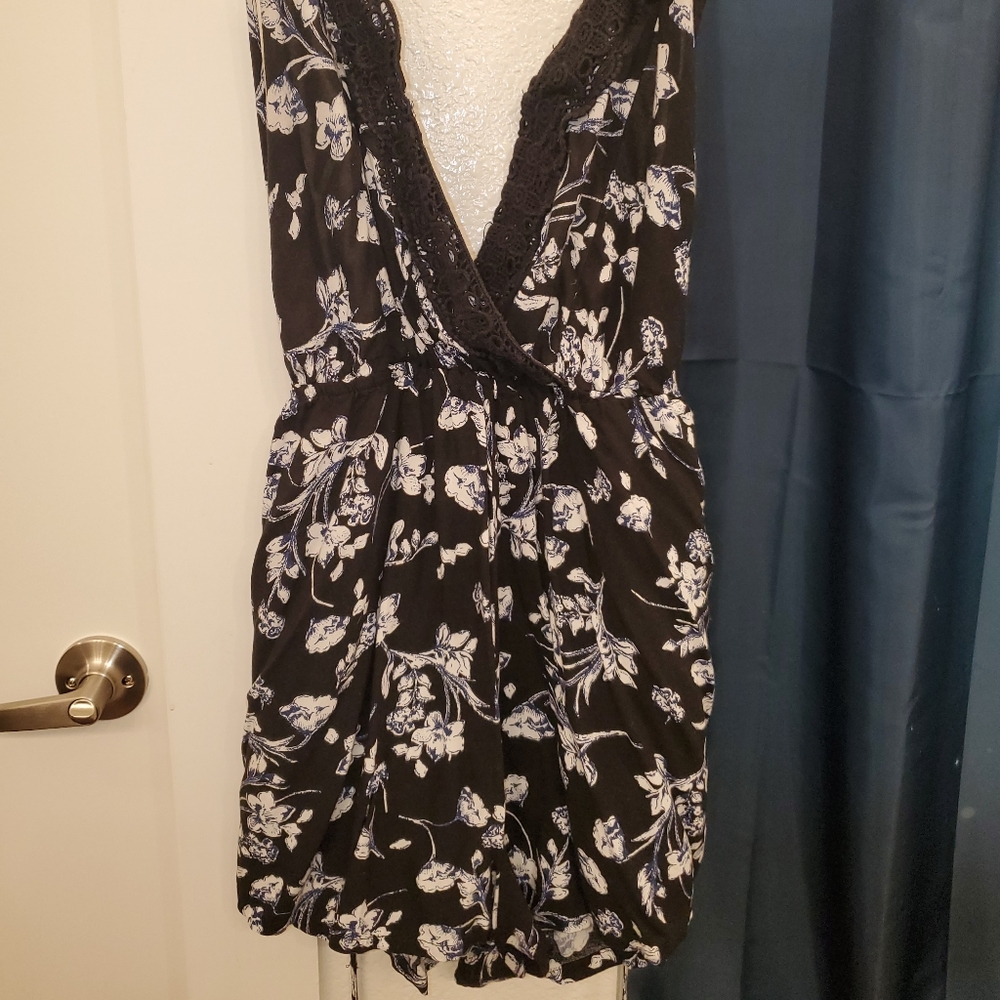 Fashion Nova flower romper